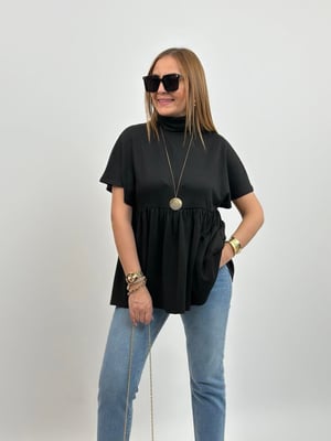 Orijinal Eteği Volanlı Siyah Triko Bluz