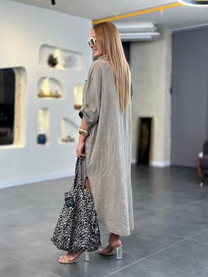 Polo Yaka Düğmeli Oversize Vizon Müslin Elbise