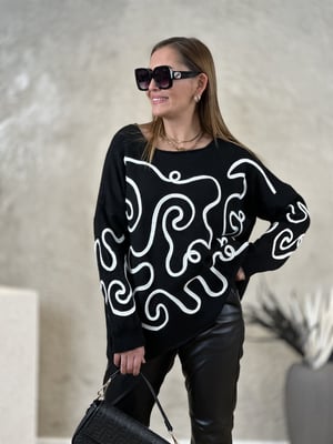Siyah Beyaz Desenli Oversize Kazak