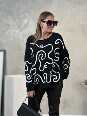 Siyah Beyaz Desenli Oversize Kazak