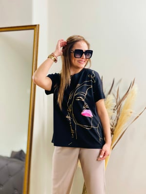 Siyah Kız Baskılı Tshirt