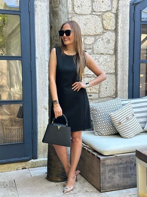 Siyah Kolsuz Elbise