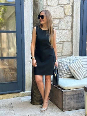 Siyah Kolsuz Elbise