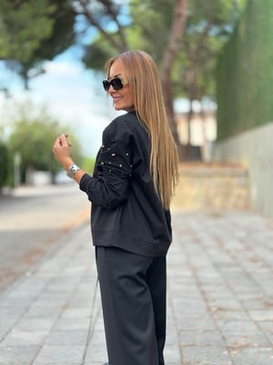 Taşlı Siyah Sweatshirt