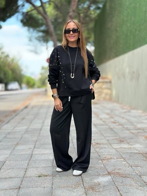 Taşlı Siyah Sweatshirt