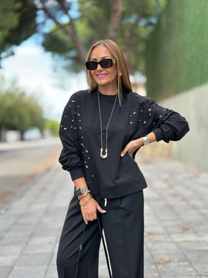 Taşlı Siyah Sweatshirt