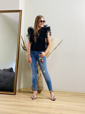 Tül Detaylı Siyah Bluz