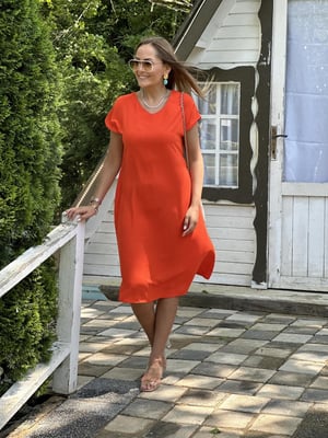 V Yaka Kuşaklı Mercan Midi Boy Elbise