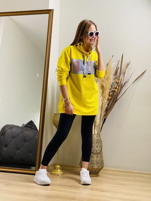 Yaka Detaylı Sarı Sweatshirt
