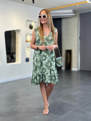 Yeşil Batik Desen Kolsuz Elbise