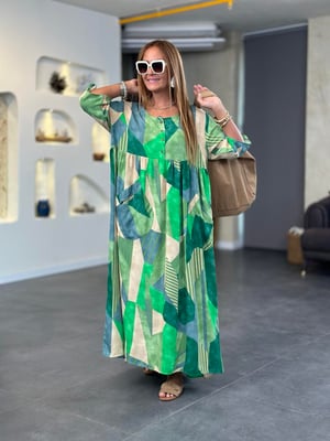 Yeşil Parça Desenli Oversize Elbise