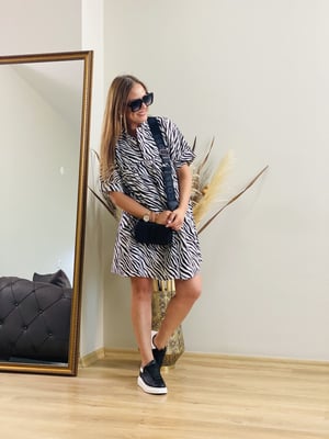 Zebra Desenli Volanlı Elbise