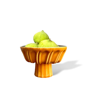 Daisy Pedestal Serving Dish