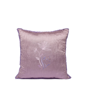 Kutnu Pillow