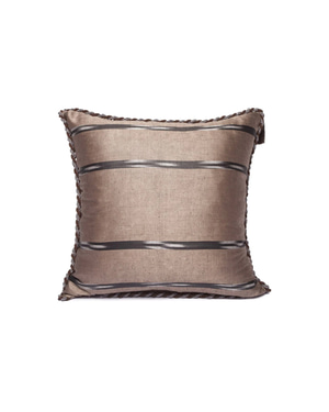 Kutnu Pillow