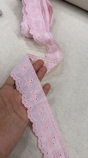 3 Numaralı Fiyonk Desen Fisto Güpür Top Pembe