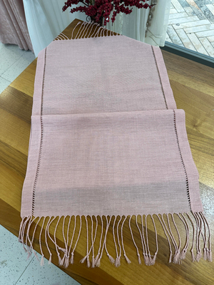 Burgu Püsküllü El İşi Antikalı (Ajurlu) Hazır Runner Pudra Pembe