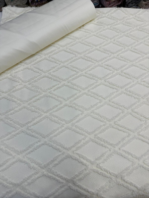 İç İçe Baklava Desen Püsküllü Limi Pike Kumaş Krem