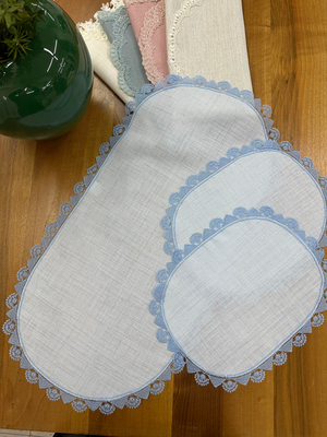 Kenarları İğne Oyası Güpür Detaylı Üç Parça Oval Set