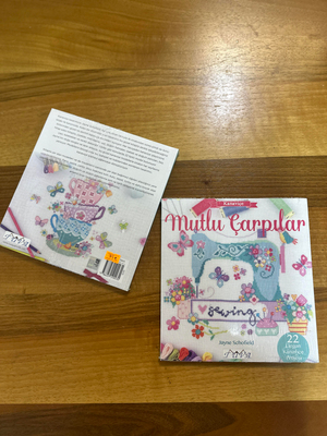 Mutlu Çarpılar Kanaviçe Kitabı