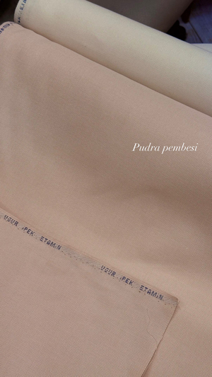 Uğur İpek Etamin 18 Count İşlemelik Kumaş Renk No 5 Pudra Pembesi