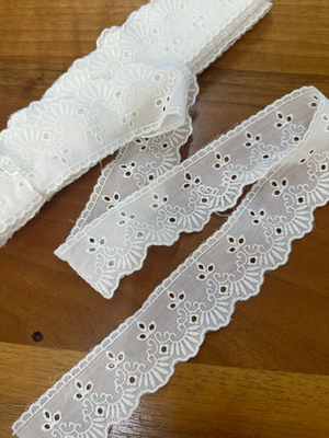 6 Numaralı Desen Fisto Güpür Top Krem