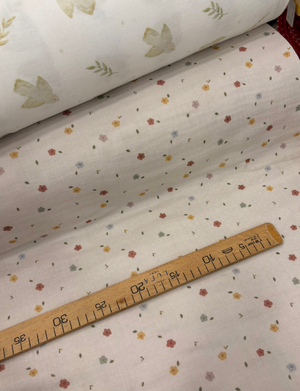 Petite Papatya Desenli Çift Katlı Müslin Pamuk Kumaş