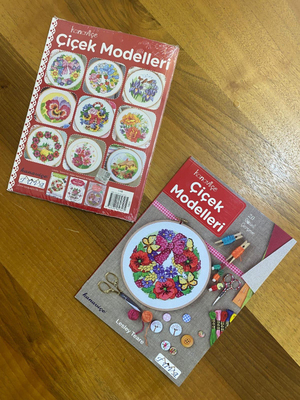 Kanaviçe Çiçek Modelleri Kitabı