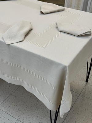 Polka Desen Etamin Boşluklu 12 Kişilik Masa Örtüsü Dikili Bej