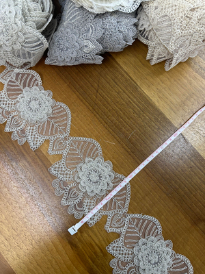 Açık Taş Fiyopa 900 Desen Fransız Güpürü (1 top)