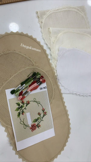 Çelenk Desen Şablon ve İpler Dahi Mekik Oyası Detaylı Oval Set (DK 58)