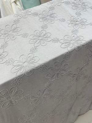 Gri Serpme Papatya Desen Kadife Nakış Detaylı Hera Pike
