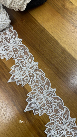 Krem Lotus D800 Desen Fransız Güpürü (1 top)