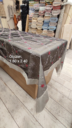 Nakışlı Siyah Organze Tül Kumaş Masa Örtüsü
