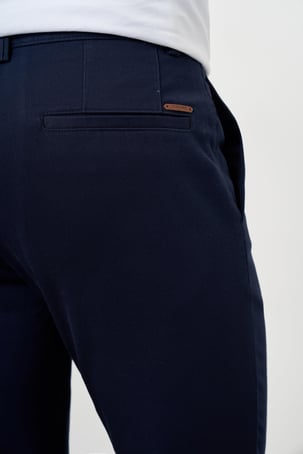 Morven Erkek Lacivert Yazlık Pileli Slim Fit Chino Pantolon