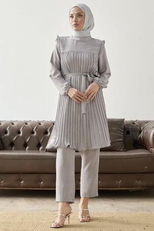 Front Pleated Ruffle Detail Gray Suit