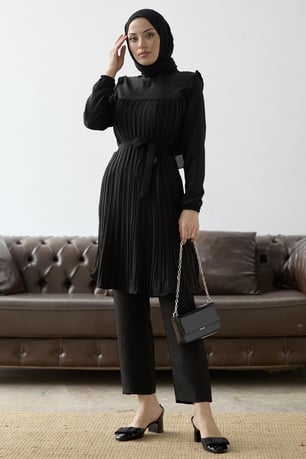 Front Pleated Ruffle Detail Black Suit