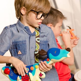 B.Toys Askılı Köpekcik Gitar