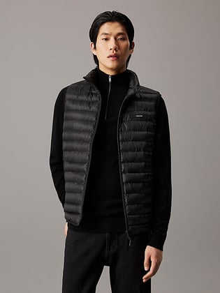 Calvin Klein Calvin Kleın Erkek Dik Yaka Düz Kesim Fermuar Kapamalı Siyah Yelek K10K113470-BEH