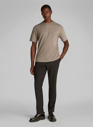 Calvin Klein Calvin Klein Erkek Logolu Kısa Kollu Pamuklu Vizon T-Shirt K10K112487-PB8