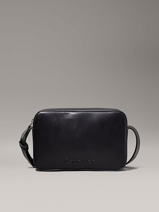 Calvin Klein Calvin Kleın Kadın Ayarlanabilir Omuz Askılı Marka Logo Baskılı Deri Siyah Omuz Çantası K60K612555-BEH