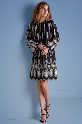Guitar Guıtar Kadın Yuvarlak Yaka Kol İşlemeli Siyah-Beyaz Elbise 25061-DRESS-158