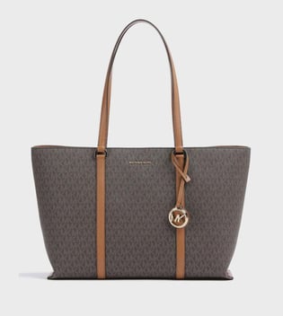 Michael Kors Michael Kors Kadın MK Yazı Desenler Sallanan Tokalı Geniş Deri Kahverengi Omuz Çantası 30R4G1LT3B-BRNACORN