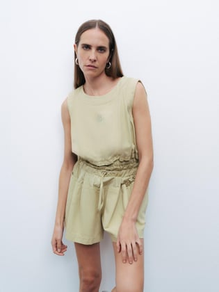 Nocturune Nocturune Kadın Regular Fit Yuvarlak Yaka Kolsuz Crop Yeşil T-Shirt N25YN15180-Y.YEŞİL