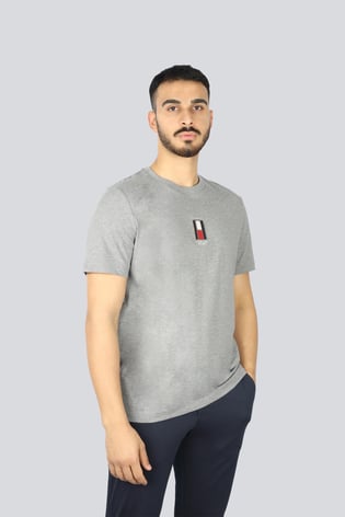 TOMMY HILFIGER Tommy Hilfiger Erkek Göğüste İşlenmiş Logo Pamuklu Jarse Gri T-Shirt MW0MW36512-P91