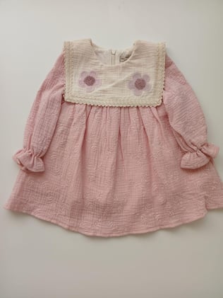 Papatya Nakışlı Müslin Pembe Elbise