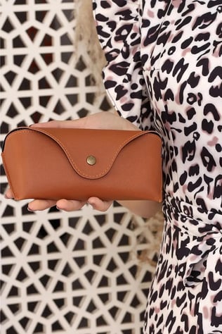 Suni Deri Çıtçıt Kapamalı Unisex Taba Sert Gözlük Kılıfı PWGZKB005