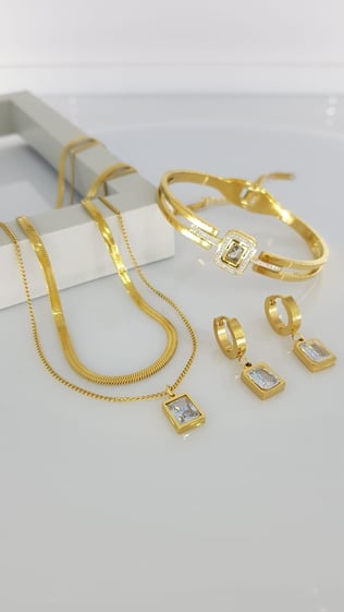 Gold Baget Çelik Takı Seti 334Gold Baget Çelik Takı Seti 334  Kararmaz Özel Gün Hediye Doğum günü Hediyesi Sevgiliye Hediye Anneme Hediye