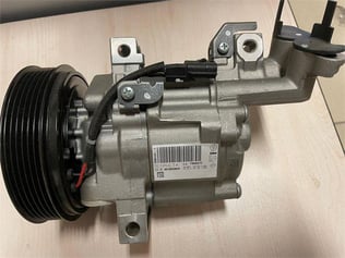 KLIMA KOMPRESORU RENAULT  FLUENCE DACIA DUSTER SANDERO ORJINAL
