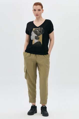 Arap Kızı Taş İşlemeli T-Shirt